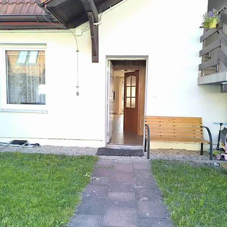 Jeziorna Przystan Plaza 200m Lötzen
